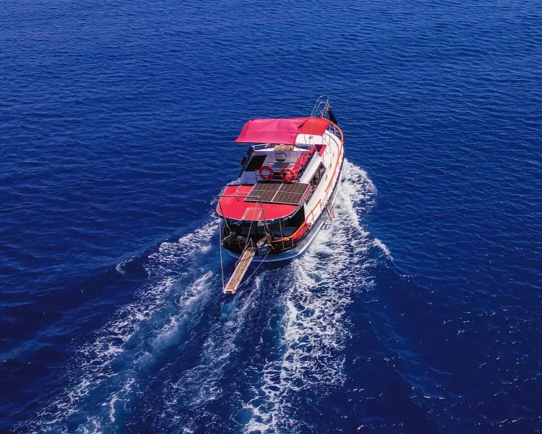 Çift Kişilik Yataklı 2 Kabin: Romantik ve Huzurlu Bir Deniz Turu 8