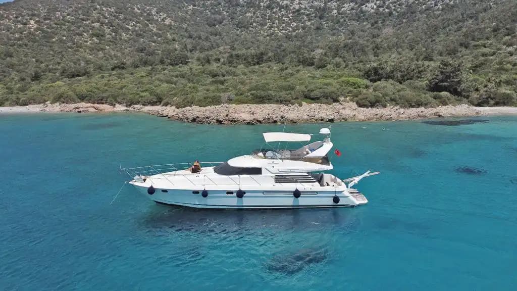 Bodrum’da Huzurlu Bir Tatil İçin İdeal 20 Metrelik Motoryat 7