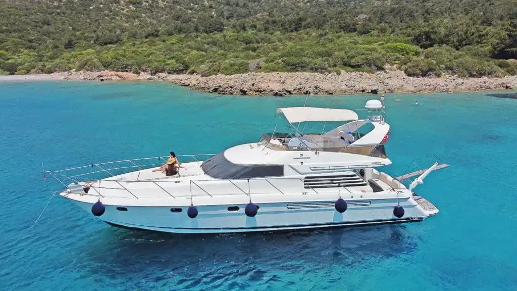 Bodrum’da Huzurlu Bir Tatil İçin İdeal 20 Metrelik Motoryat 6
