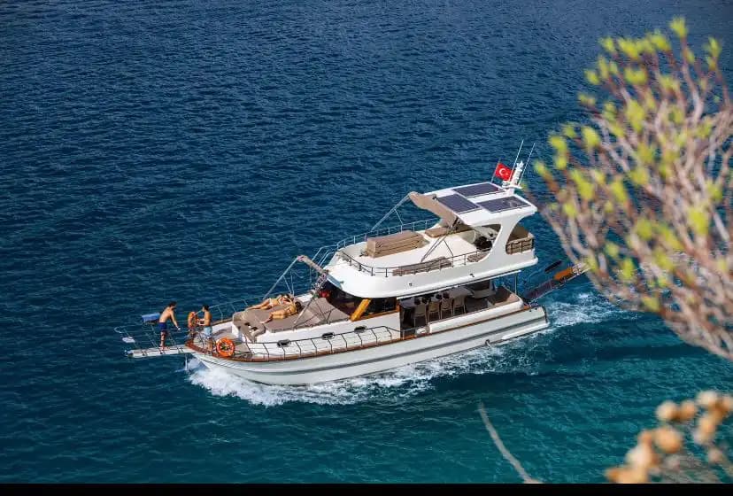 Unutulmaz Anlar İçin Kaş’ta Özel Tekne Gezisi - Teknede Parti
