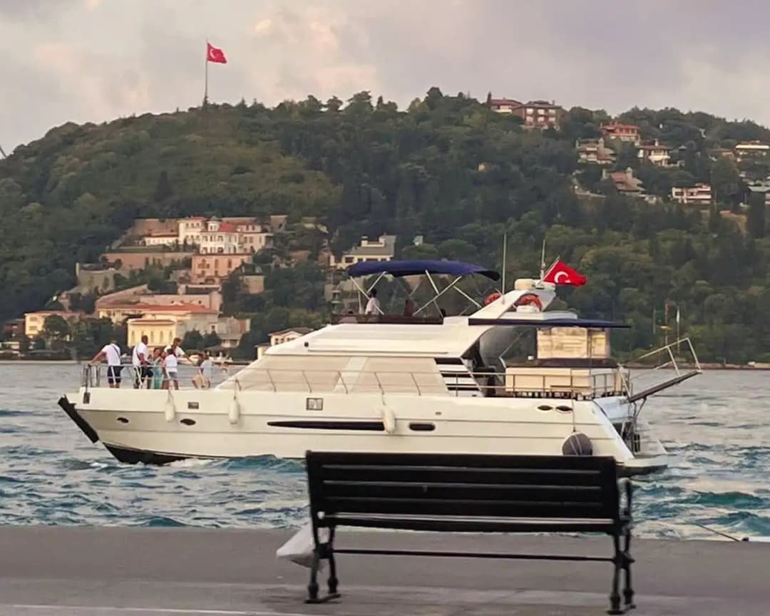 Bebek’te Kiralık Yat Günübirlik veya Saatlik