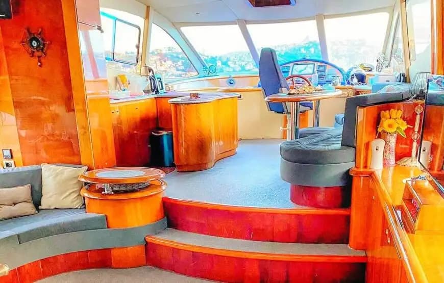 Günlük ve Konaklamalı Seçeneklerle Bebek Çıkışlı VIP Motoryat Deneyimi! 8