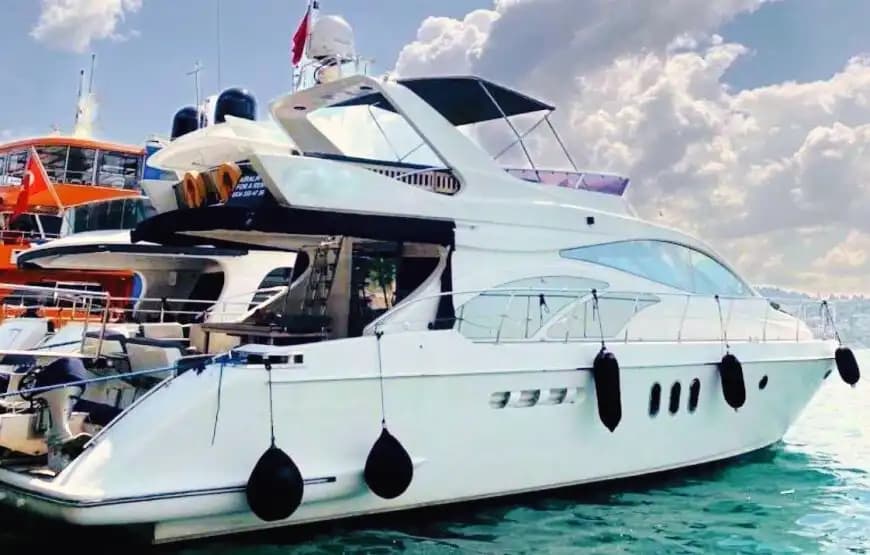 Günlük ve Konaklamalı Seçeneklerle Bebek Çıkışlı VIP Motoryat Deneyimi! 5