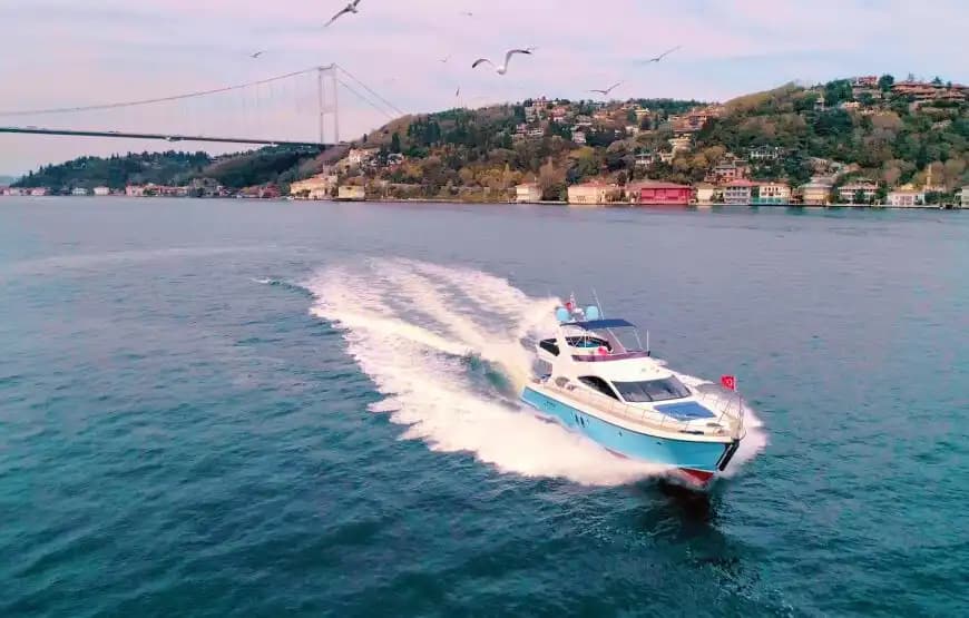 İstanbul Kuruçeşme’den Ayrıcalıklı Bir Deniz Turu İçin Lüks Yat Seçeneği! 9