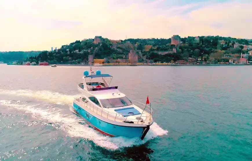İstanbul Kuruçeşme’den Ayrıcalıklı Bir Deniz Turu İçin Lüks Yat Seçeneği! 3