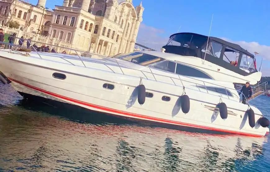 Lüks Donanımlı Özel Yat ile Boğaz’ın Eşsiz Manzarasına Tanık Olun