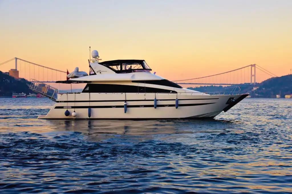 23 Metrelik Azimut Yat ile Göcek'te Lüks Bir Yolculuk
