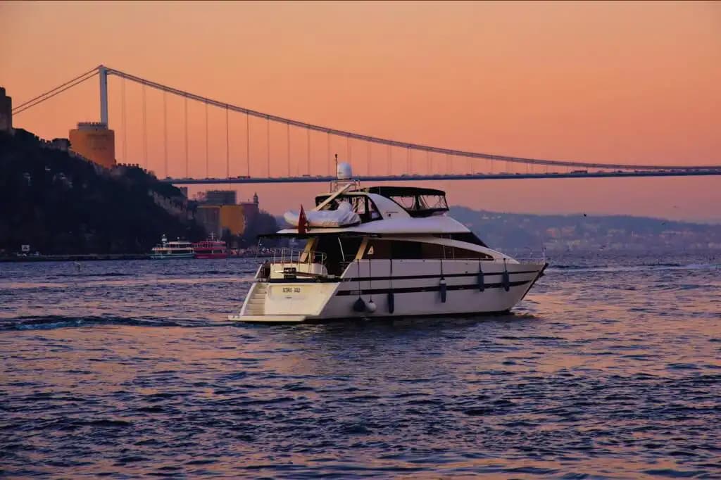 23 Metrelik Azimut Yat ile Göcek'te Lüks Bir Yolculuk