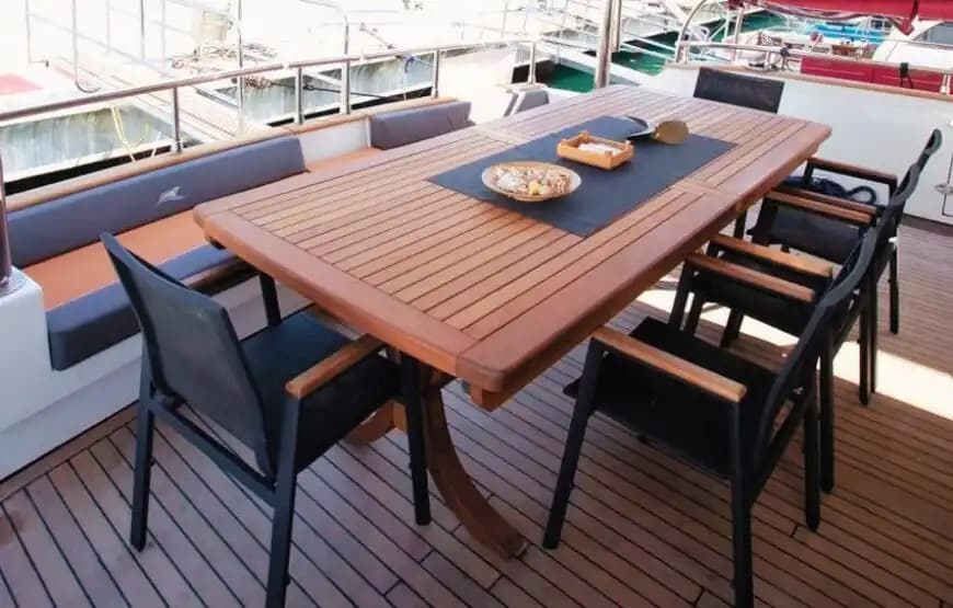 Tarabya’dan Hareket Eden Özel Yapım Motoryat ile Mavi Yolculuk 13