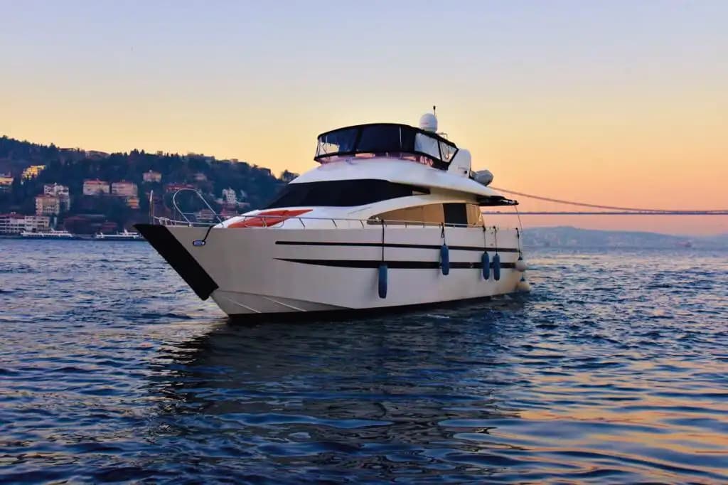 23 Metrelik Azimut Yat ile Göcek'te Lüks Bir Yolculuk 3