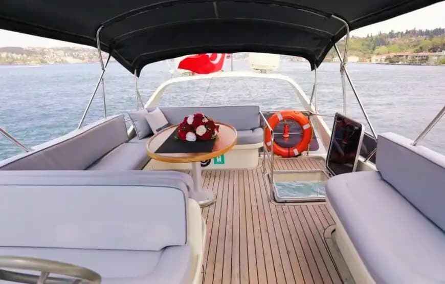 Bebek Çıkışlı Marques Motoryat ile Boğaz’da Fantastik Bir Yolculuk!