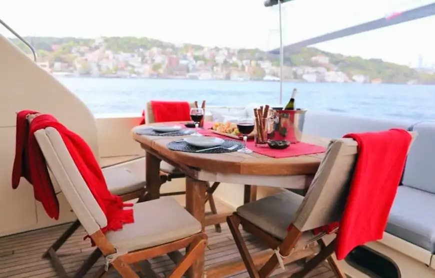 Bebek Çıkışlı Marques Motoryat ile Boğaz’da Fantastik Bir Yolculuk! 9