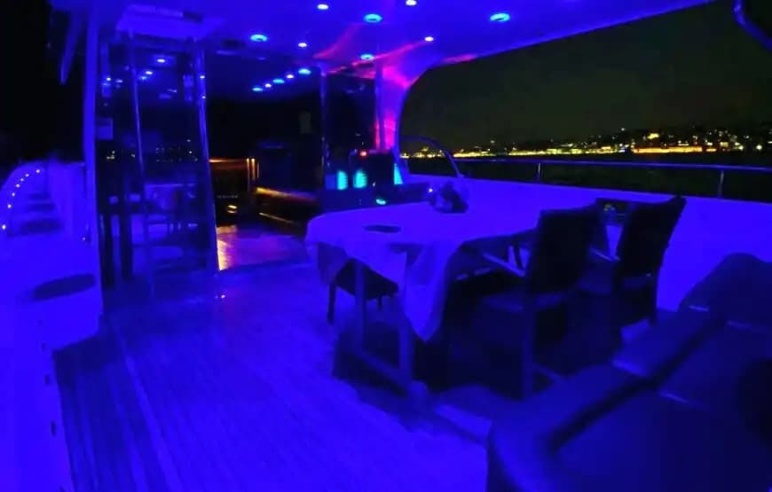 Boğaz’ın Tarihi Atmosferinde VIP Deniz Turu 8