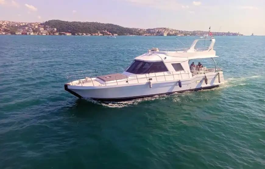 Eminönü Yat Kiralama ile Boğaz’ın Tadını Çıkarın! 6