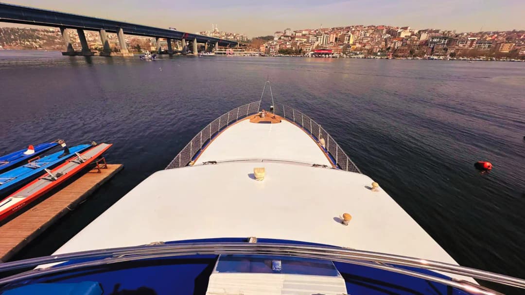 İstanbul’da Konaklamalı ve Günlük Motoryat Kiralama Seçenekleri!