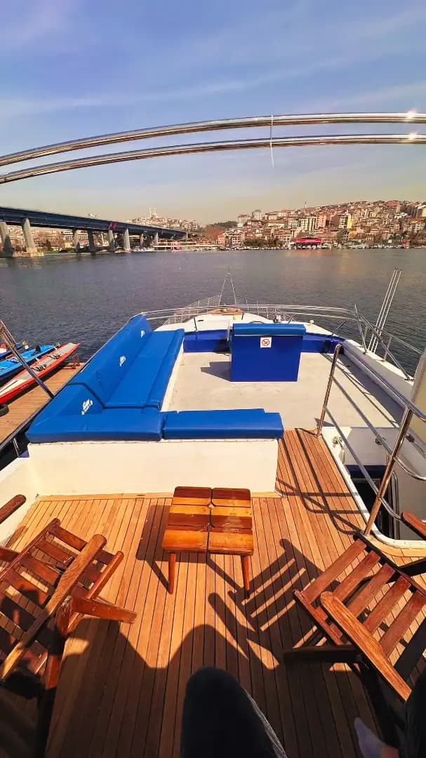 İstanbul’da Konaklamalı ve Günlük Motoryat Kiralama Seçenekleri! 6