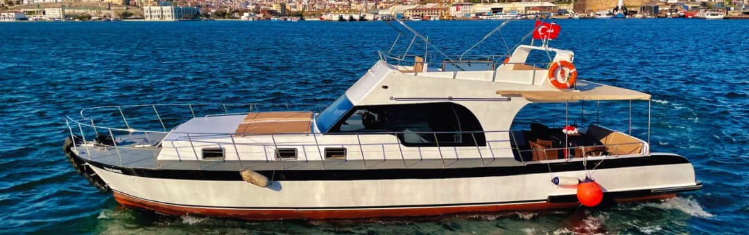 12 Kişilik Modern Yat ile İstanbul’un Maviliklerinde Yolculuk