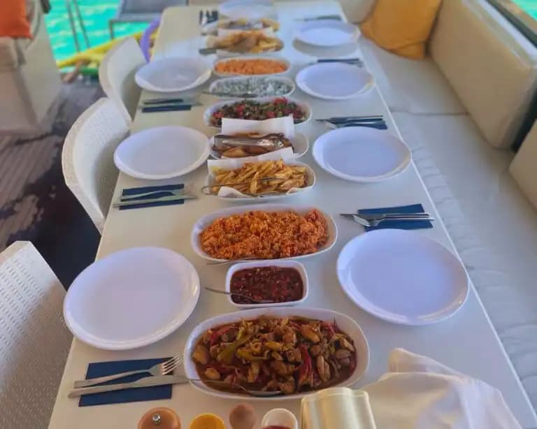Eşsiz Manzaralar ve Rahatlık İçin Kalkan’da Günlük Tekne Kiralama 7