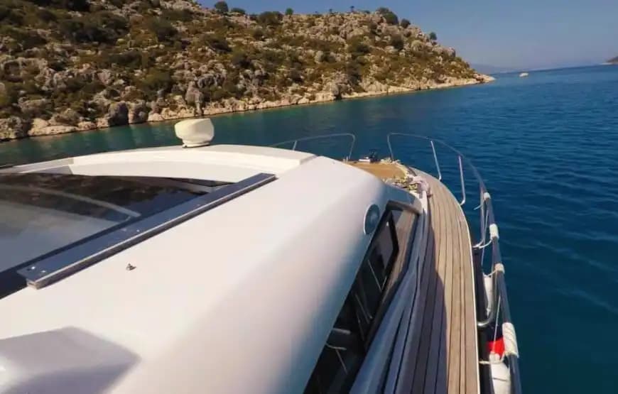 Kaş’ta Ekonomik Yat Kiralama – Uygun Fiyatlı Lüks Deneyim 3