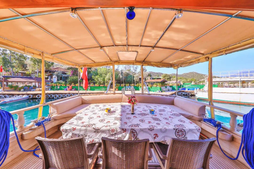 Geniş Kabinleri ve Modern Donanımıyla Kaş’ta Mükemmel Gulet Tatili