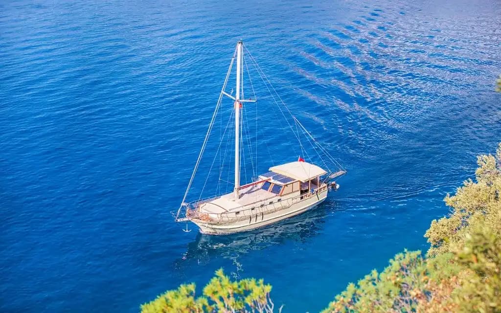 Geniş Kabinleri ve Modern Donanımıyla Kaş’ta Mükemmel Gulet Tatili 2