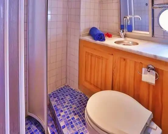 Denizin Ortasında Konfor ve Lüks: Kaş’ta Özel Gulet Kiralama 17