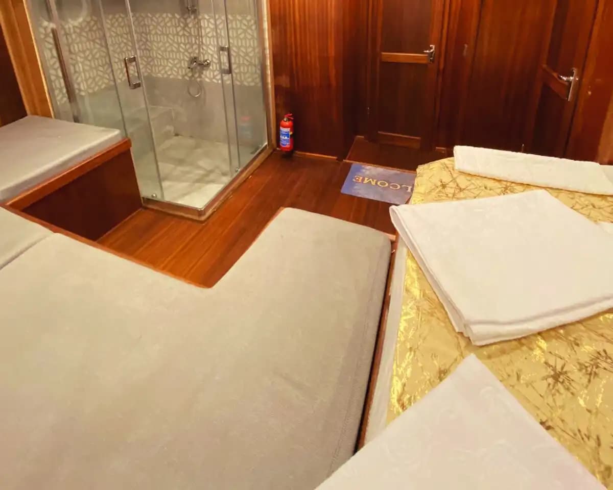 Denizle İç İçe Bir Tatil: 5 Kabinli Özel Gulet Kaş’ta! 14