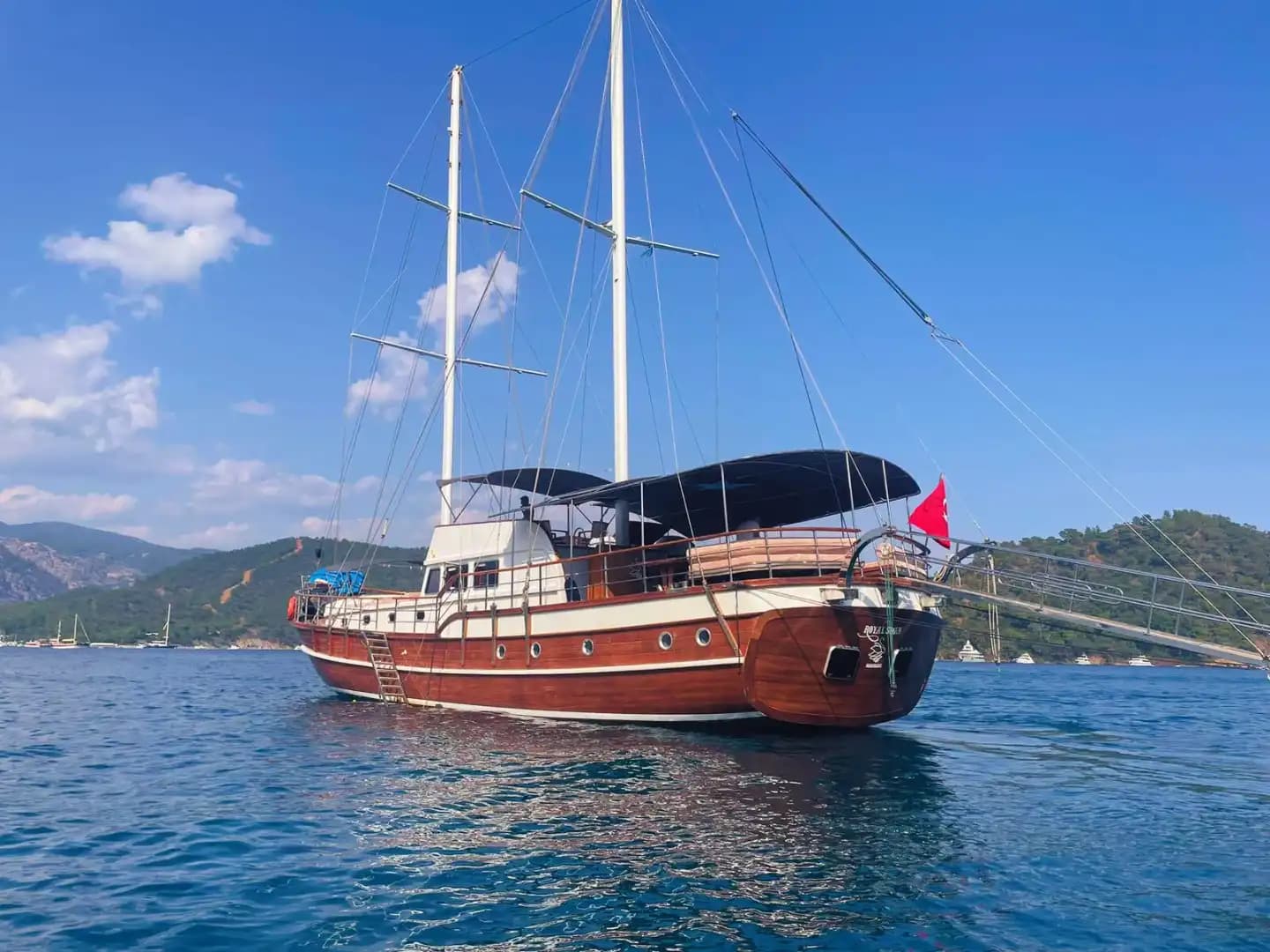 Denizle İç İçe Bir Tatil: 5 Kabinli Özel Gulet Kaş’ta! 3