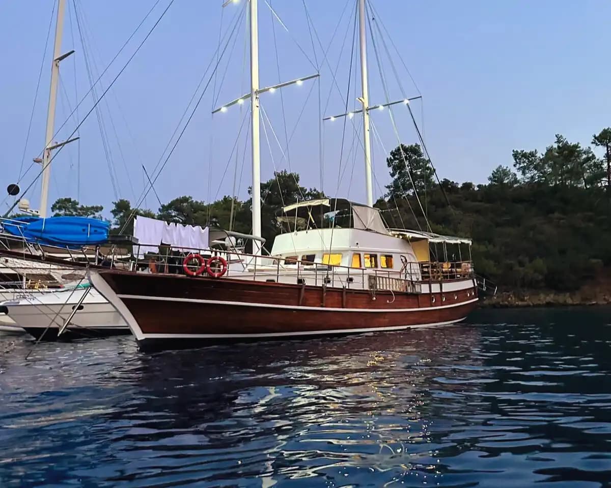 Denizle İç İçe Bir Tatil: 5 Kabinli Özel Gulet Kaş’ta! 7
