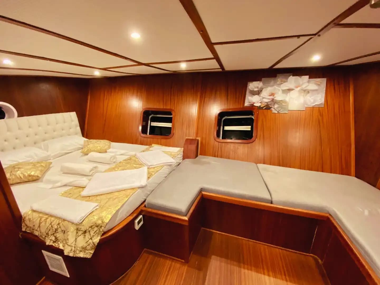 Denizle İç İçe Bir Tatil: 5 Kabinli Özel Gulet Kaş’ta! 5