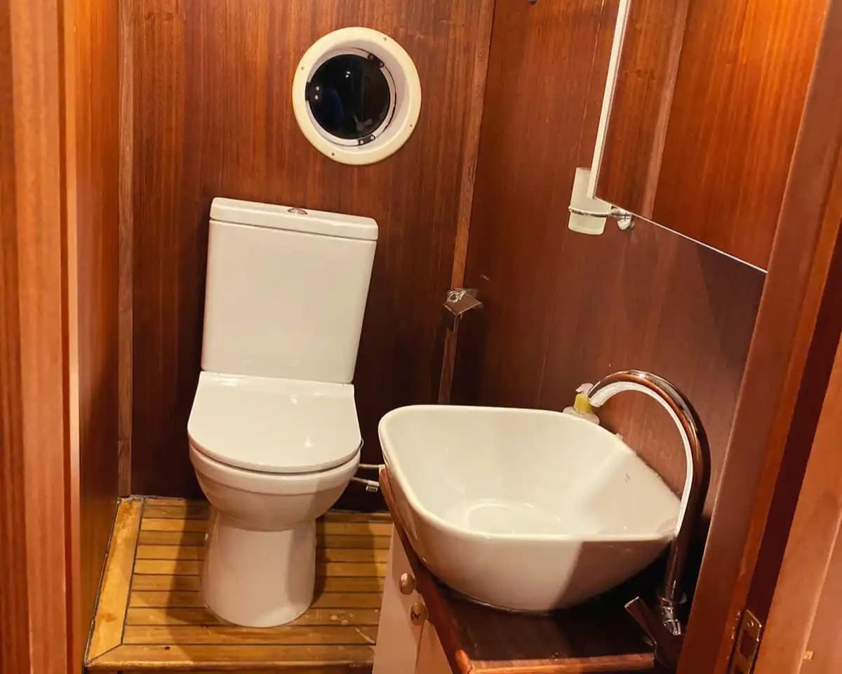 Denizle İç İçe Bir Tatil: 5 Kabinli Özel Gulet Kaş’ta! 22