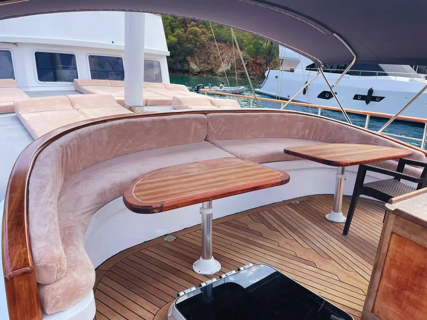 Denizle İç İçe Bir Tatil: 5 Kabinli Özel Gulet Kaş’ta! 12