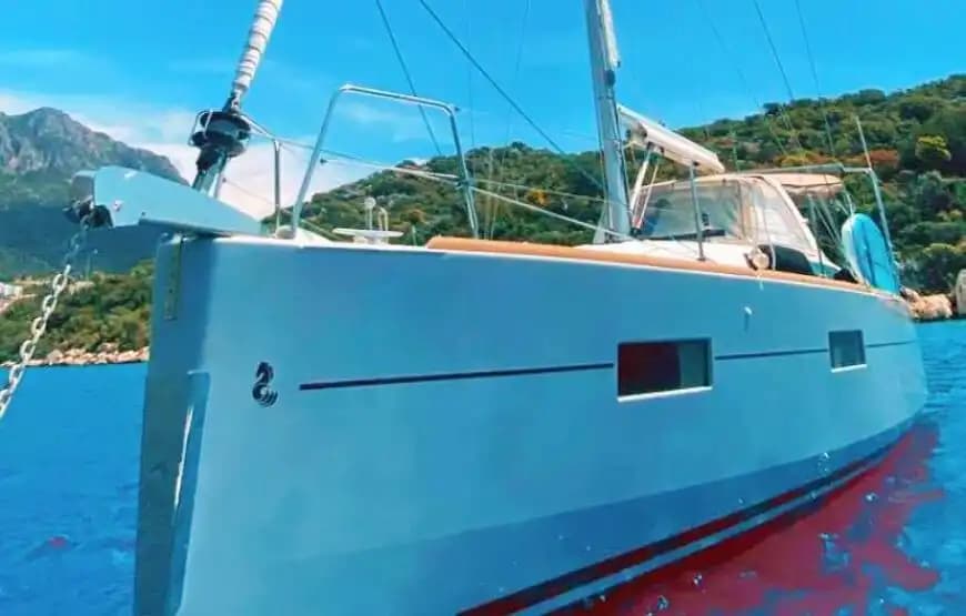 Kaş’ta Konaklamalı Yelkenli Tatili – Bavaria ile Özgürlüğü Hissedin