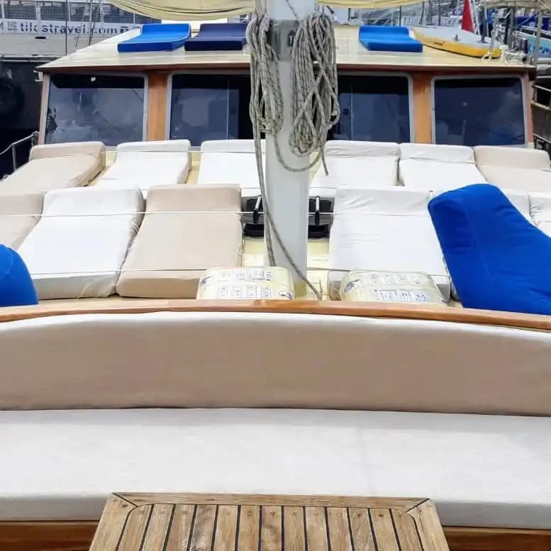 8 Kabinli 16 Kişilik Gulet ile Kekova’nın Saklı Koylarında Keşif 4