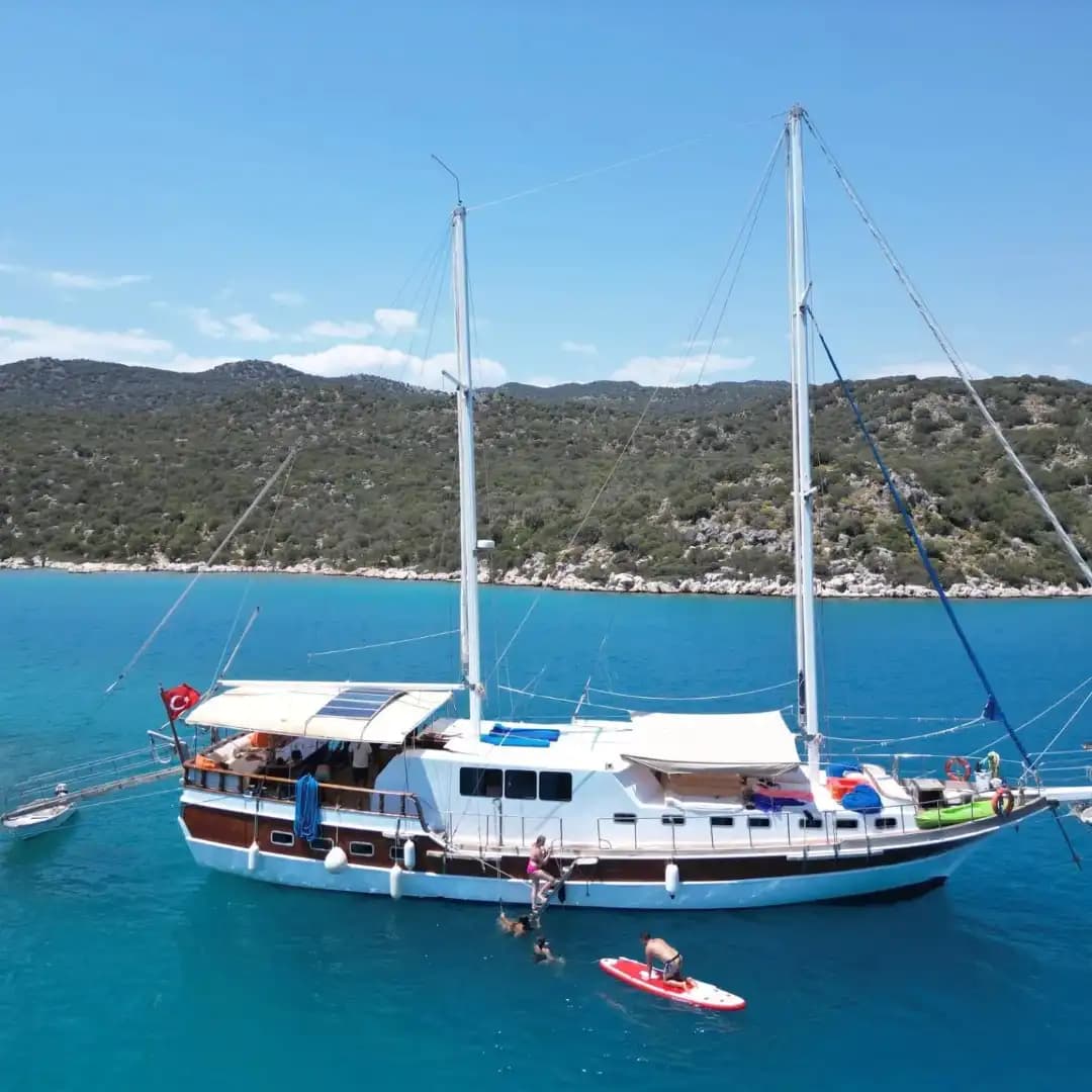 8 Kabinli 16 Kişilik Gulet ile Kekova’nın Saklı Koylarında Keşif 7