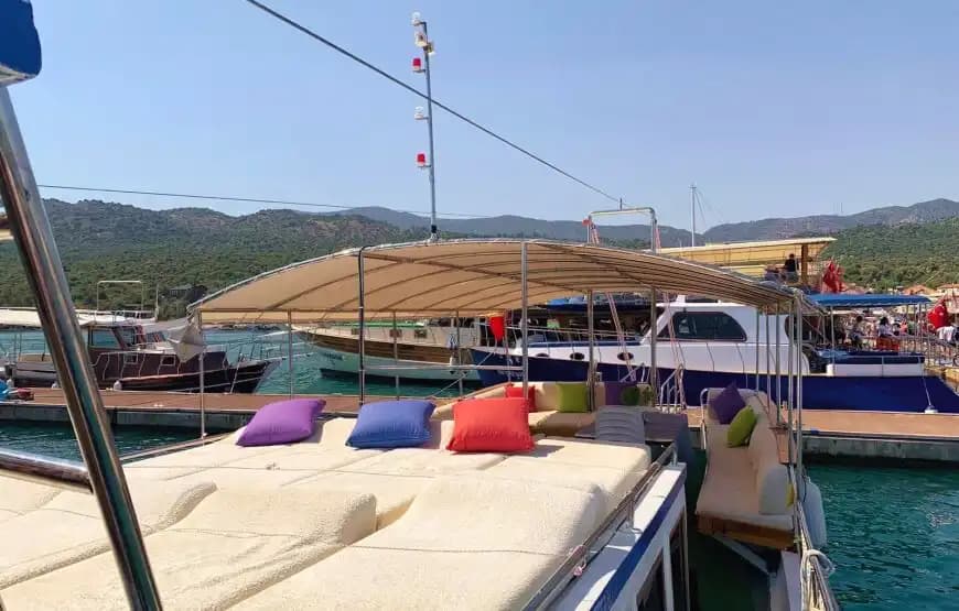 Evlilik Teklifinden Doğum Gününe: Kekova’da Mükemmel Tekne Turu 7