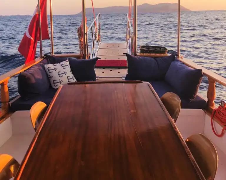 Kaş'ta 12 Kişilik Kapasitesiyle Mavi Yolculuğa Hazır Mısınız? 3