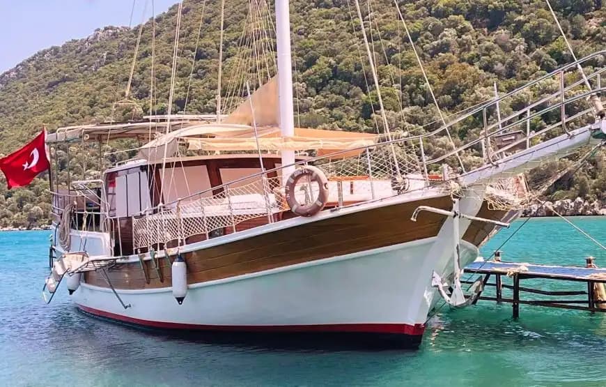 Deniz Tutkunlarına Özel Kekova Gulet Turu – 6 Kişilik Konforlu Seyir