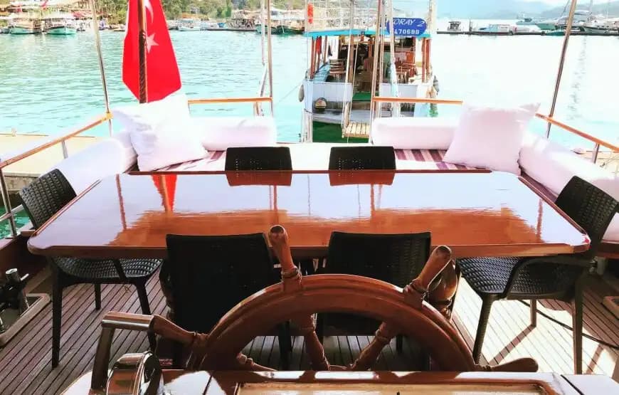 Deniz Tutkunlarına Özel Kekova Gulet Turu – 6 Kişilik Konforlu Seyir