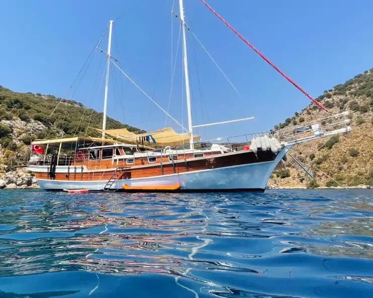 Kekova'da Tam Donanımlı Gulet ile Konaklamalı Keşif