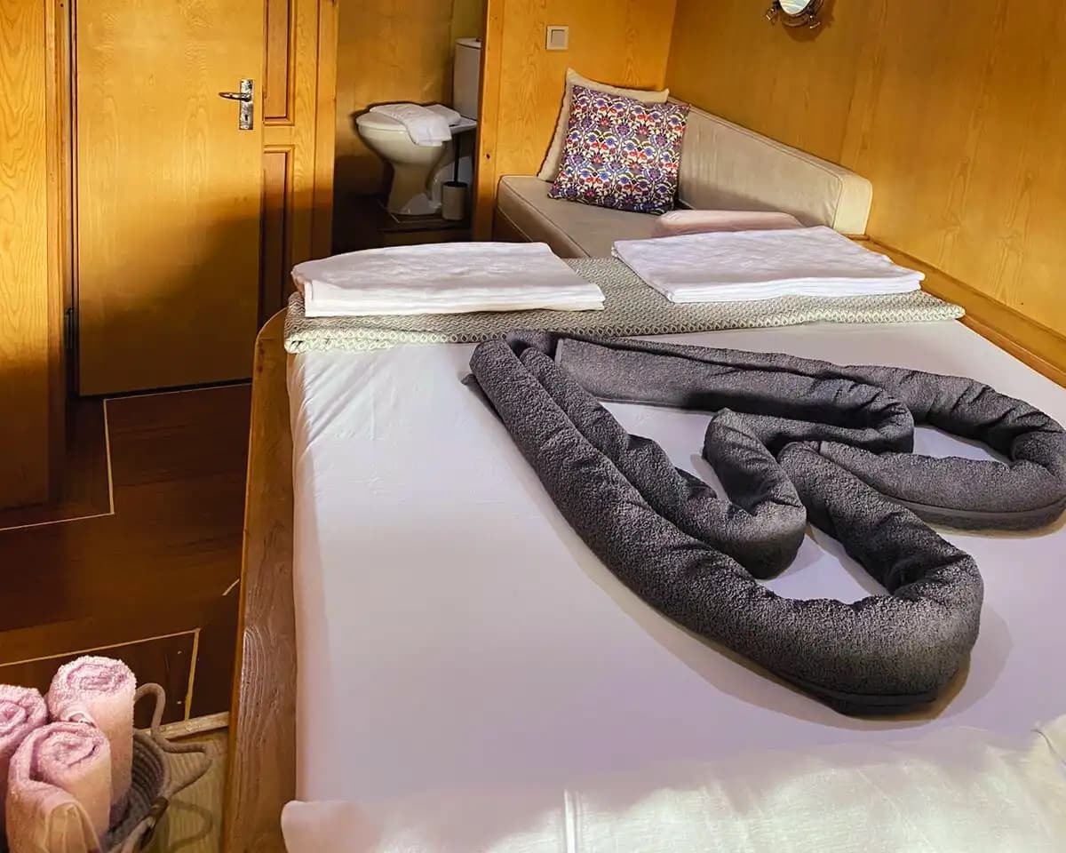 Kekova'da Tam Donanımlı Gulet ile Konaklamalı Keşif 17