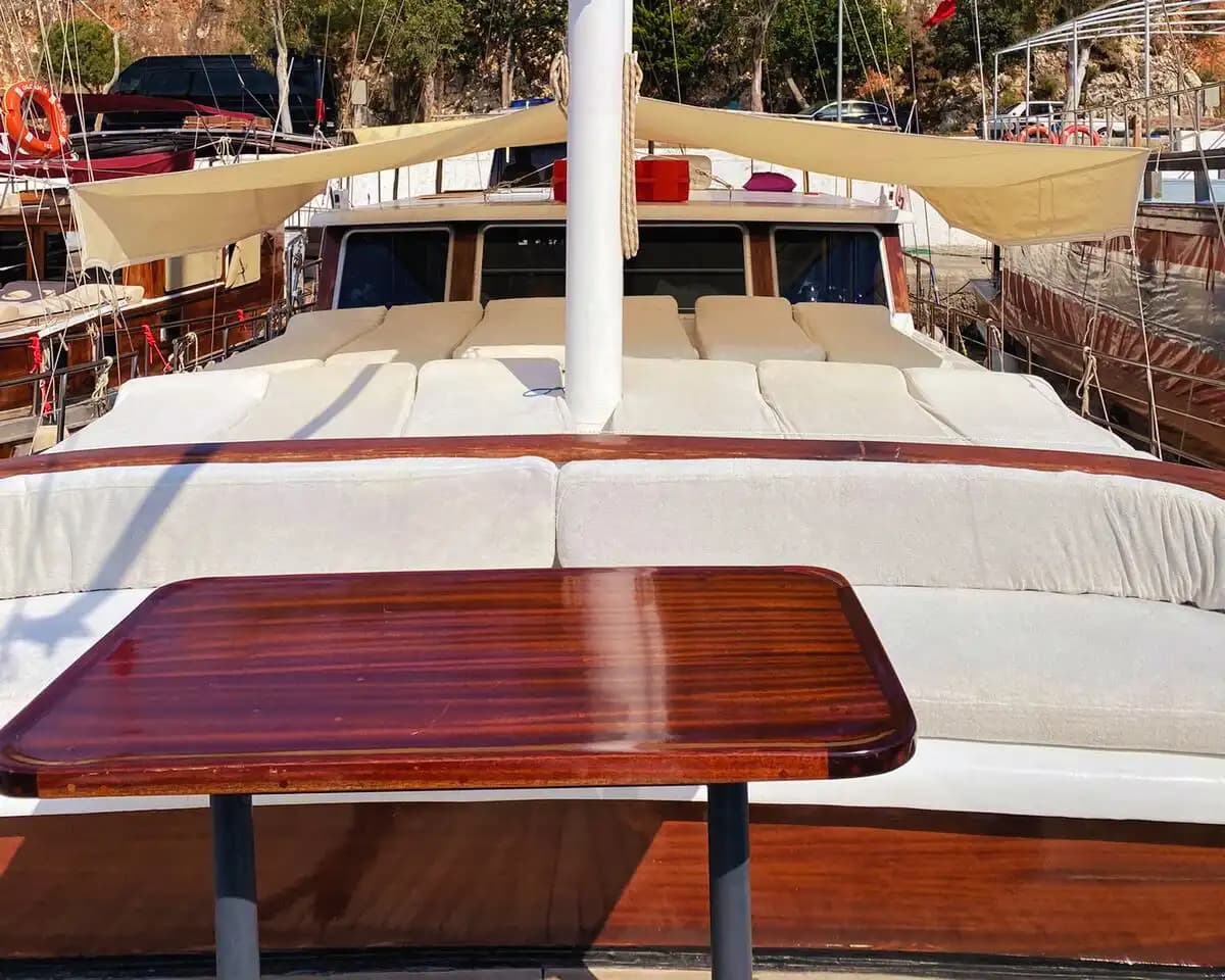 Kekova'da Tam Donanımlı Gulet ile Konaklamalı Keşif 4
