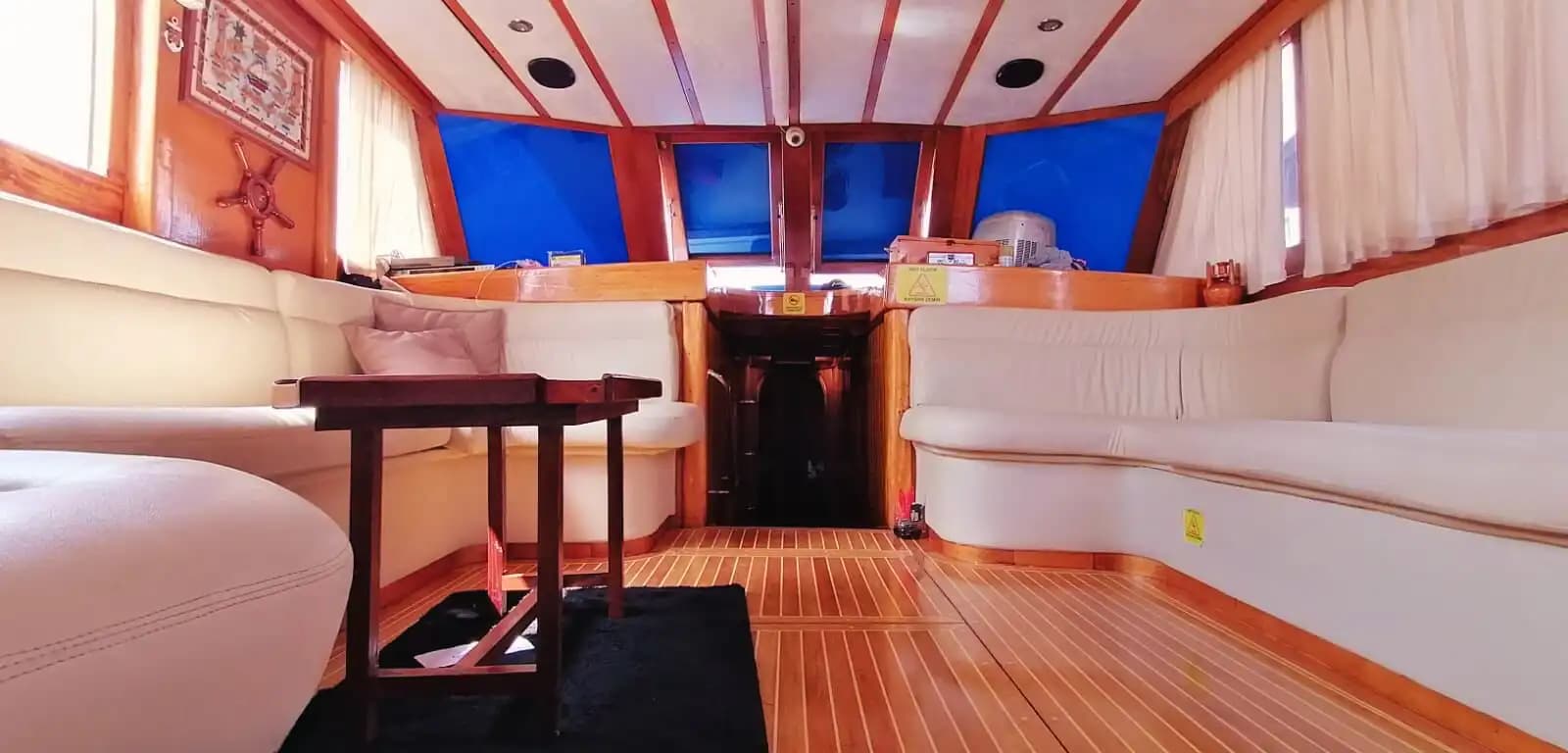 Romantik Kaçamaklardan Aile Tatillerine – Kemer’de Gulet Kiralama 5