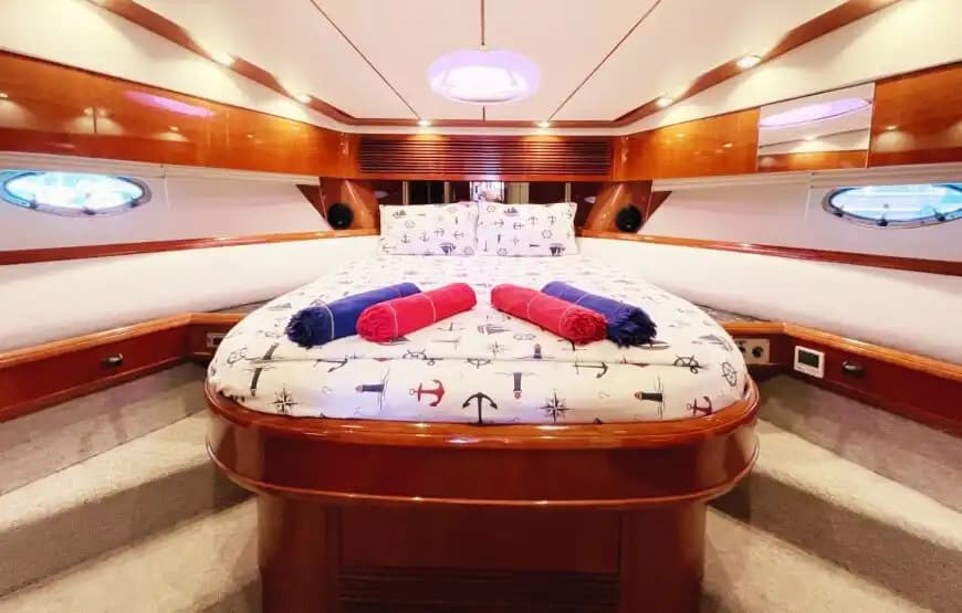 Kemer’in Maviliklerinde FairLine Yat ile Unutulmaz Anlar