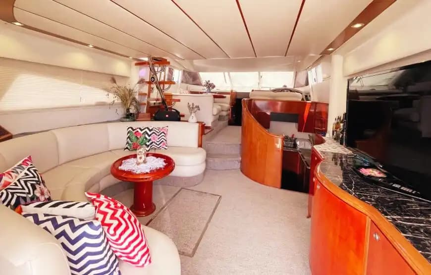 Kemer’in Maviliklerinde FairLine Yat ile Unutulmaz Anlar
