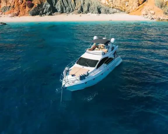 Akdeniz’in Turkuaz Sularında 3 Kabinli Azimut ile Unutulmaz Bir Deniz Tatili 7