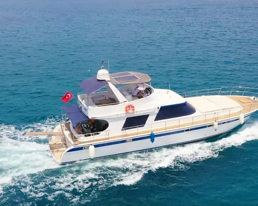 Kemer'de Yakıt Dahil, 3 Mürettebatlı, 20 Metrelik Yat Sizi Bekliyor! 7