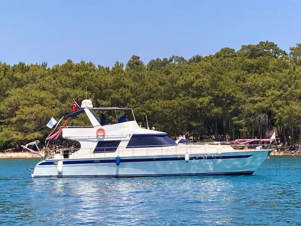 Kemer'de Yakıt Dahil, 3 Mürettebatlı, 20 Metrelik Yat Sizi Bekliyor! 3