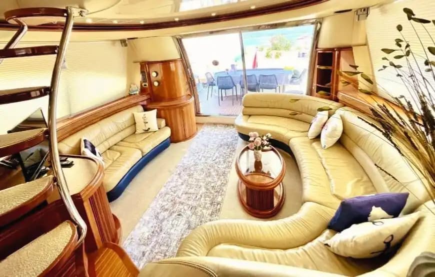 Antalya Kemer’de Azimut Marka Ultra Lüks Motoryat ile Deniz Keyfi!