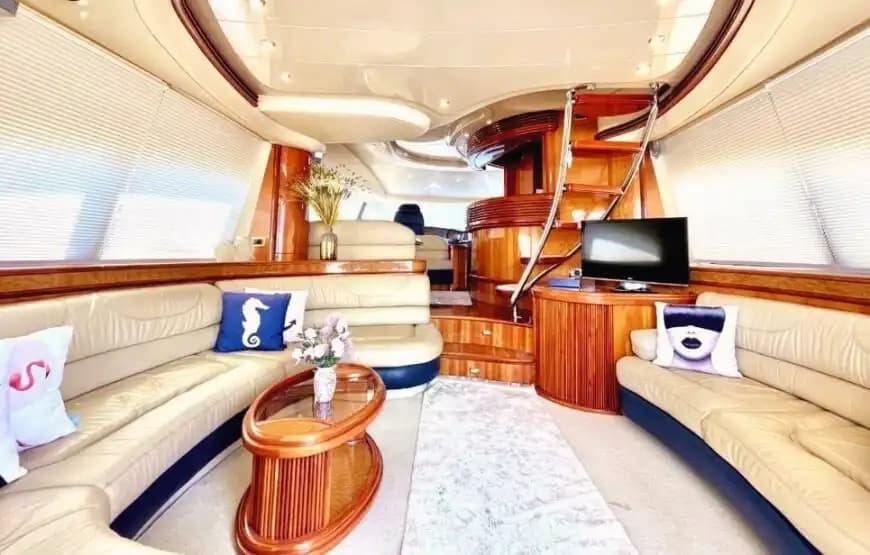 Antalya Kemer’de Azimut Marka Ultra Lüks Motoryat ile Deniz Keyfi! 11